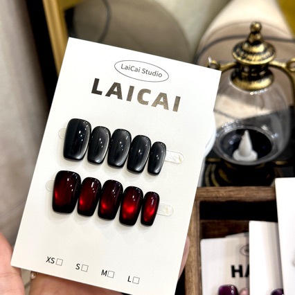 红黑配秋冬显白红色玻璃珠猫眼纯手工穿戴甲美甲