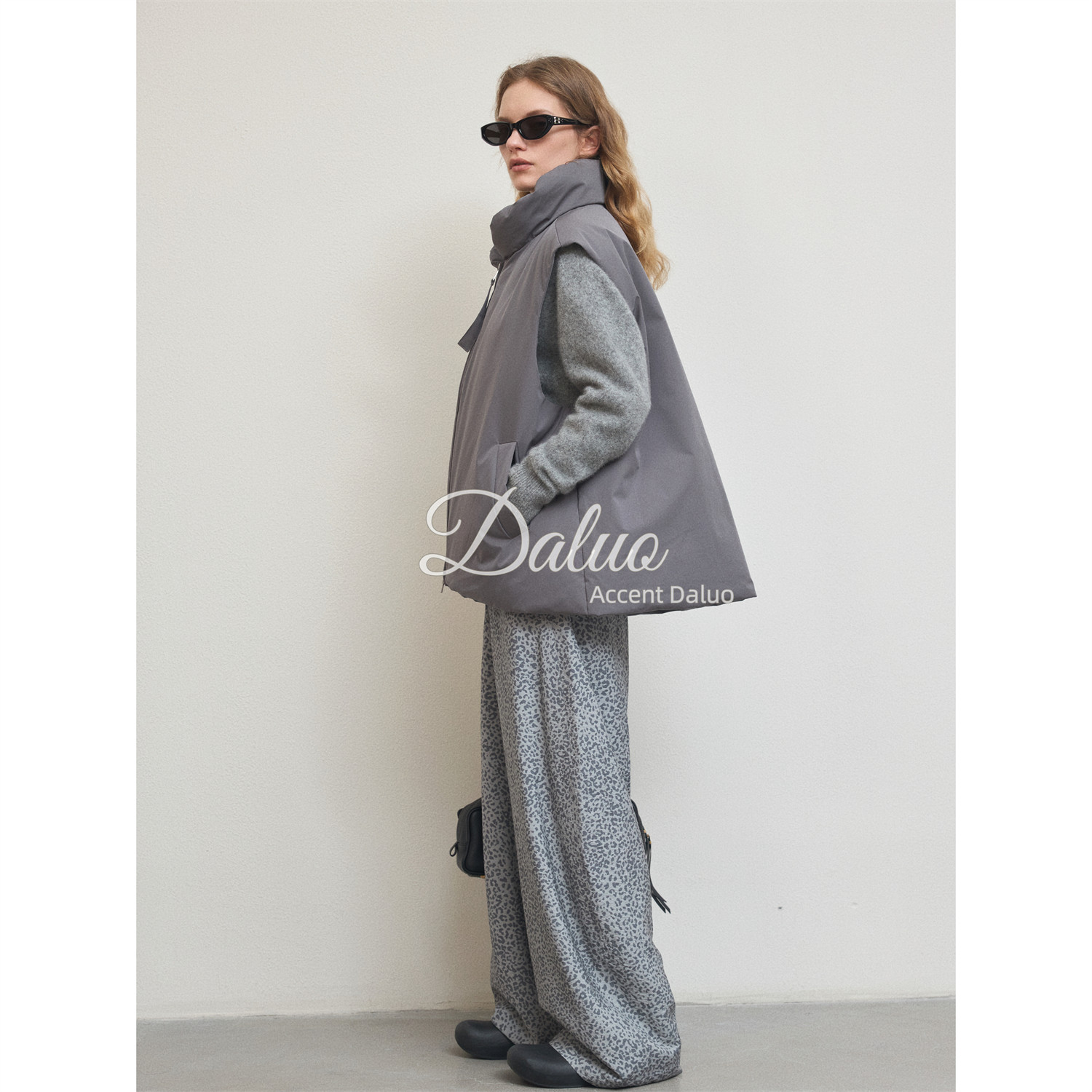 ACCENT DALUO25冬季 设计感花苞立领廓形百搭羽绒马甲/90白鸭绒女