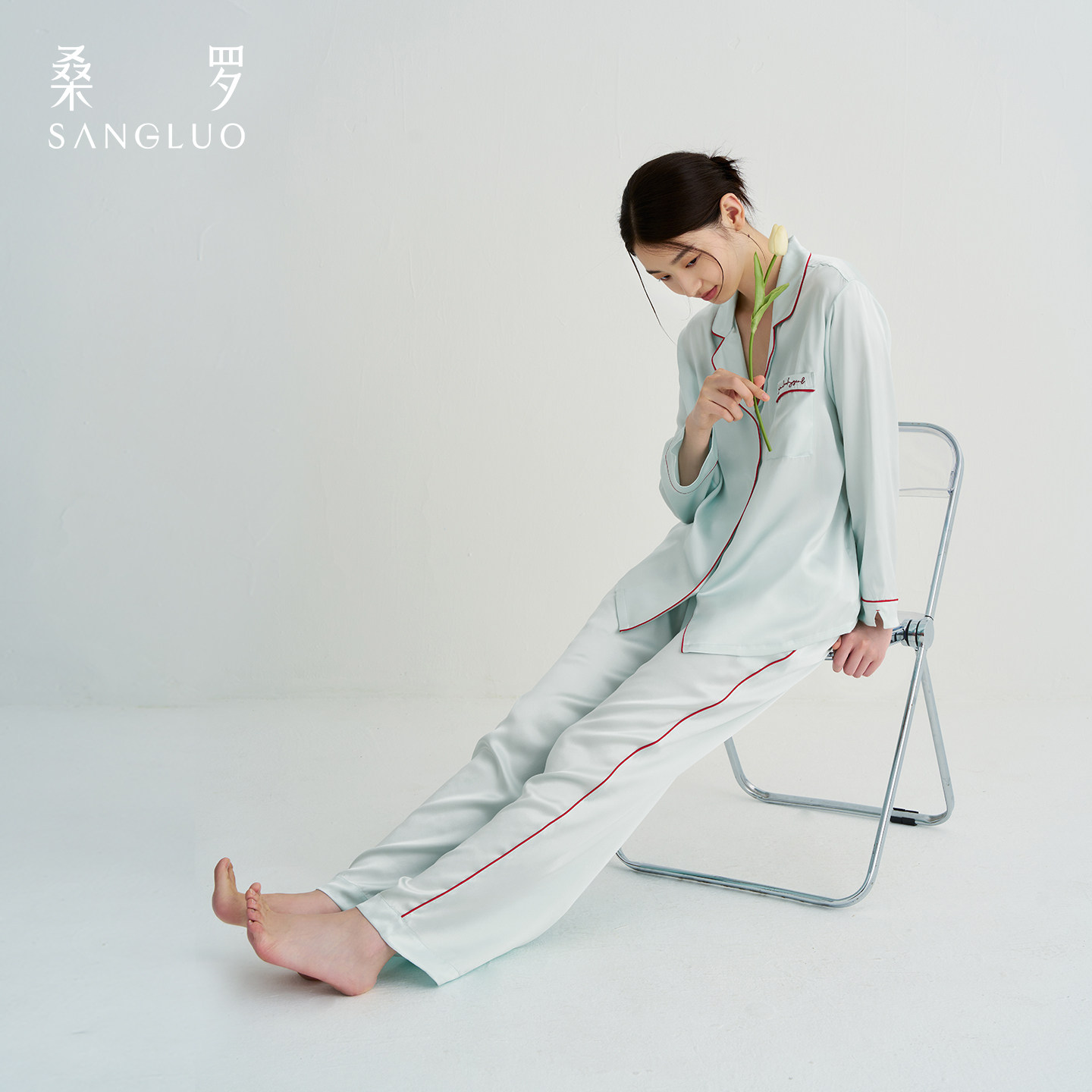 玻尿酸美肤』100%真丝睡衣套装