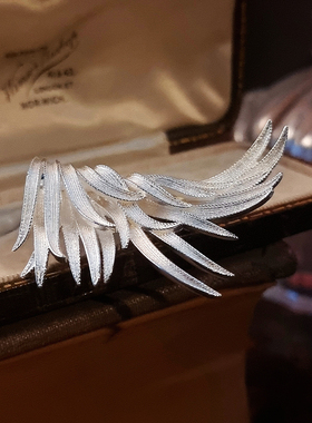 轻奢时尚饰品耳饰Boucher羽毛系列胸针