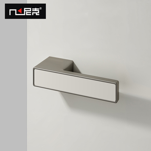 TATA木门尼克简约系列五金锁具拉手卧室门锁至臻门把手NJJ008