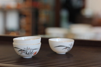 蛋壳白瓷手彩潮州超薄功夫茶单丛