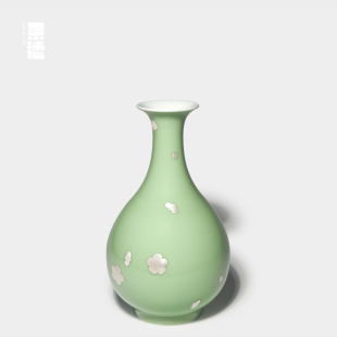 景德1004全手工高温原矿石灰碱青釉手绘碧色纯银落花玉壶春瓶22cm