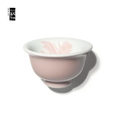 景德1004桃红划刻金鱼纹压手杯