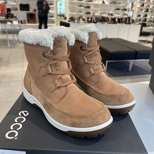 ECCO爱步雪地靴女 新款经典加绒保暖户外防水短靴 踪迹832213
