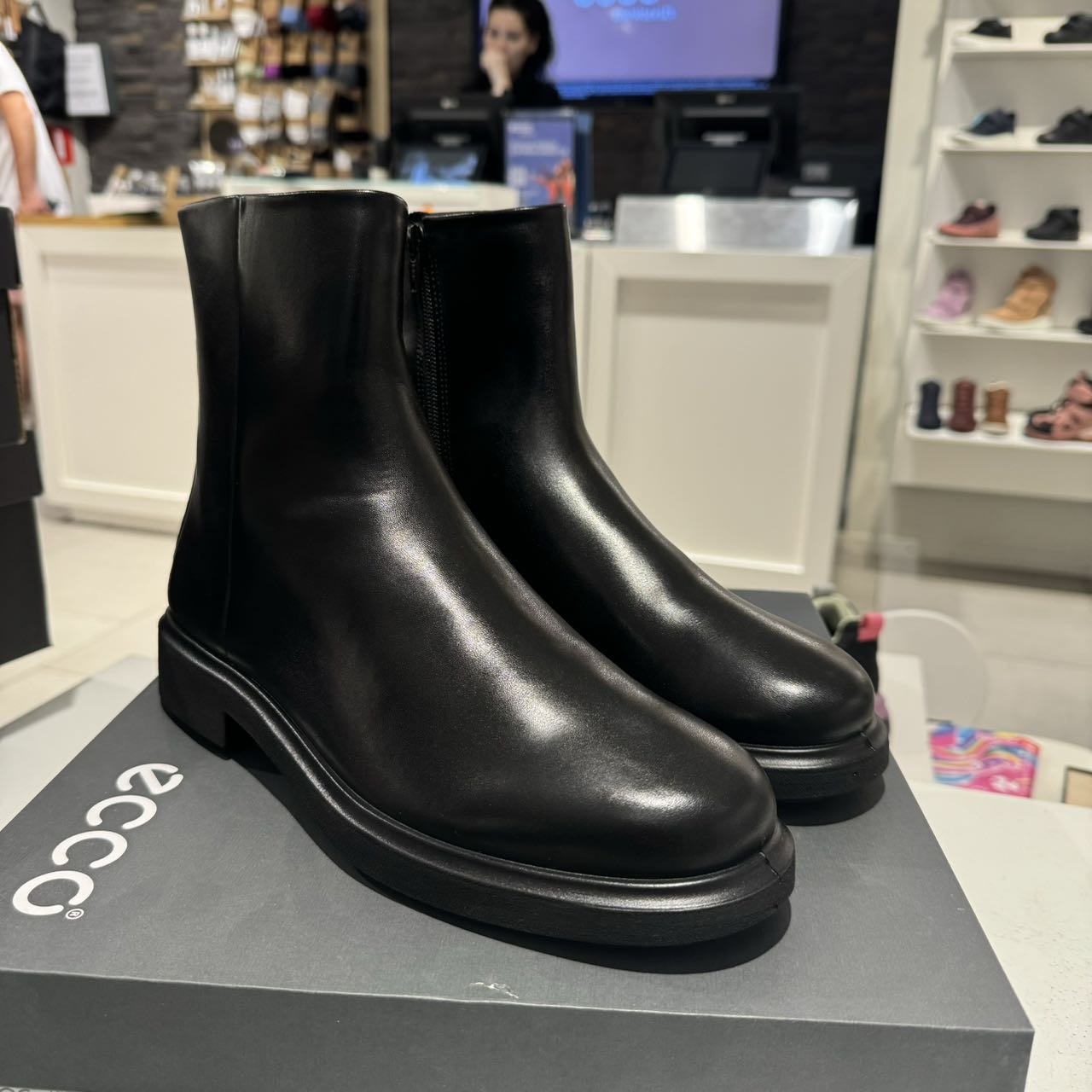 ecco爱步女鞋短靴25秋冬新款真皮时尚舒适休闲百搭时装靴子222063