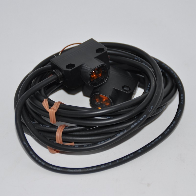 OMR0N光电开关E3Z-FTN11