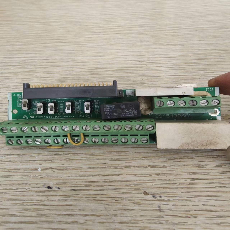 2945432601台达变频器CP2000  C2000系列IO信号接口板接线端子板