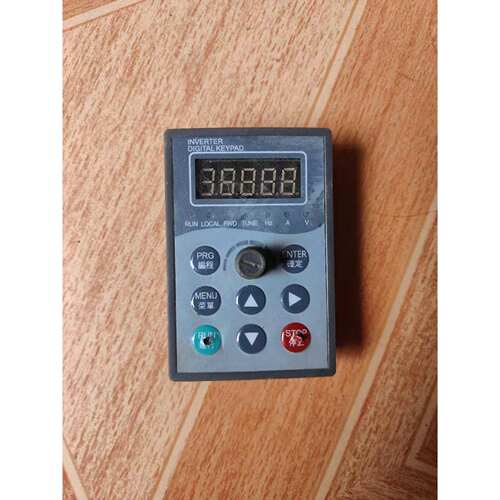 拆机变频器EV4100面板实物图