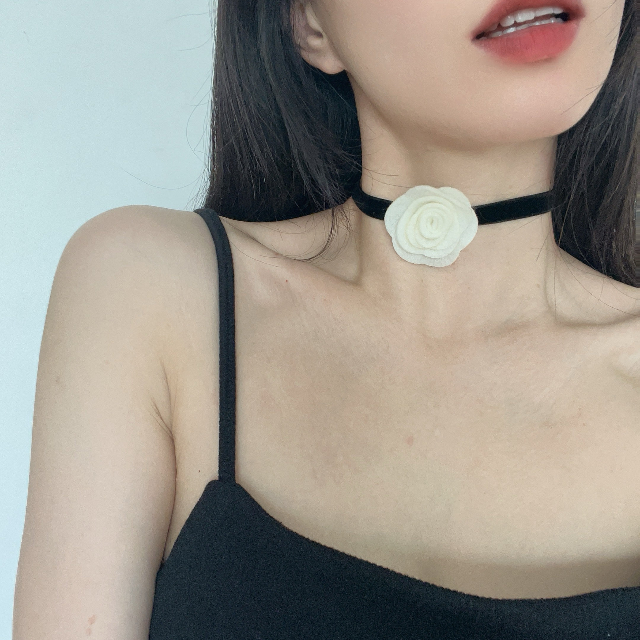 赫本风气质优复古黑白玫瑰花极简CHIC风项圈脖带锁骨链choker小香,饰品/流行首饰/时尚饰品新,项链,淘宝优惠券,粉丝福利购,淘宝优惠卷