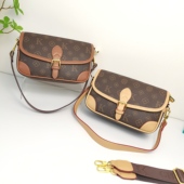 1001法棍包经典 百搭单肩斜挎包质感老花复古PVC女士包包