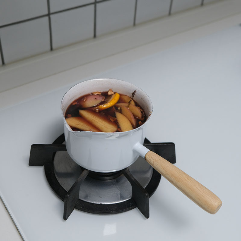 雨花石搪瓷 单嘴导流奶锅黄油锅泼油锅奶茶锅木手柄牛奶锅酱料锅,厨房/烹饪用具,奶锅,淘宝优惠券,粉丝福利购,淘宝优惠卷