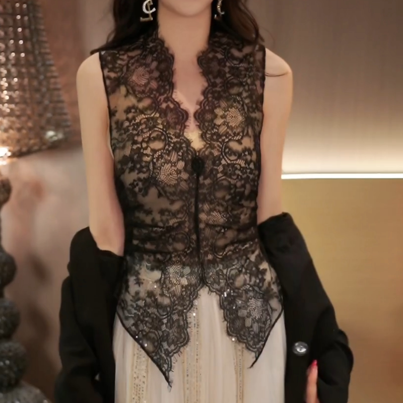 2026新款内搭高级感V领马甲背心外穿洋气蕾丝打底衫罩衫外搭开衫