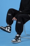 2021新款蓝墙灯芯绒黑色宽松休闲运动裤A061-K1885-P50，男装休闲裤，电商A061