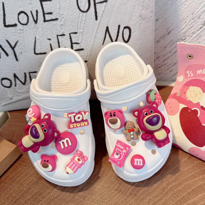 女童拖鞋2026夏季新款儿童户外时尚外出白色洞洞鞋网红爆款时尚女