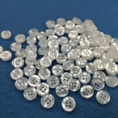 50个1.1厘米白色4眼衬衫 小纽扣