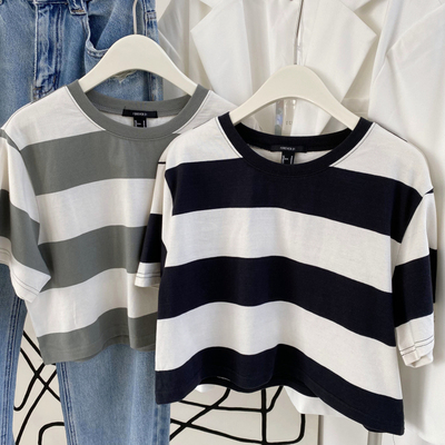 短款拼色条纹圆领短袖T恤