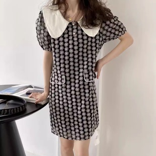 0.3KG 精致风拼色刺绣连衣裙 18043 领子超美