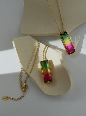 高级感~渐变彩色爪钻方形优雅项气质链锁骨链钛钢镀18K金