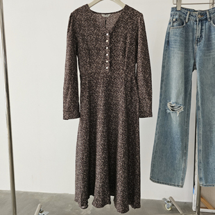 豹纹收腰连衣裙 气质纯棉V领纽扣侧拉链长袖 0.43KG 2699 茶歇法式