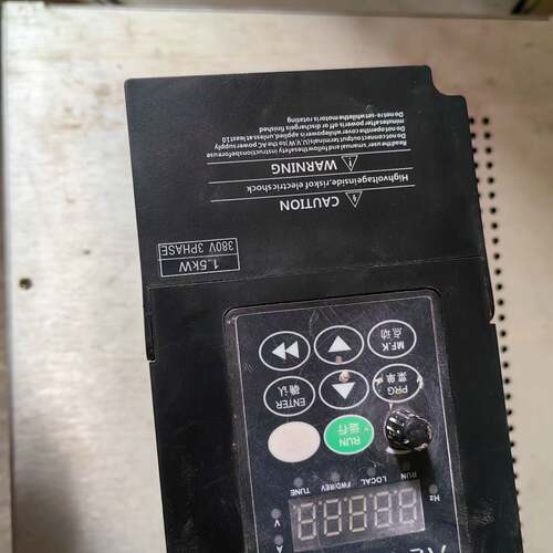 可维修VEKO变频器V8M4T1R5GB(1.5KW) 380V原议价