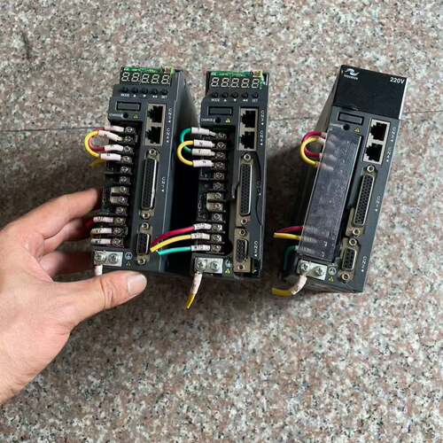 可议价伺服驱动器iS620PS5R5I(750w) 3个