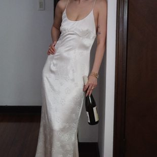 sibleu法式 露背绑带连衣裙 原创设计度假日常纯欲珍珠白少女修身