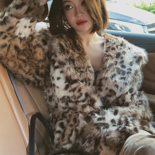 sibleu法式 保暖酷辣豹纹连帽系带仿皮草外套 小众设计冬日短款