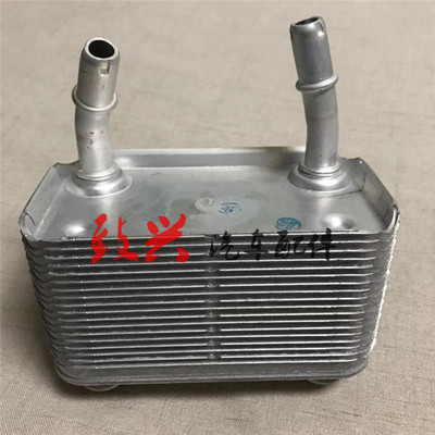 适用99-06年宝马X5 E53 3.0机油散热器4.4波箱4.6变速箱4.8冷却器