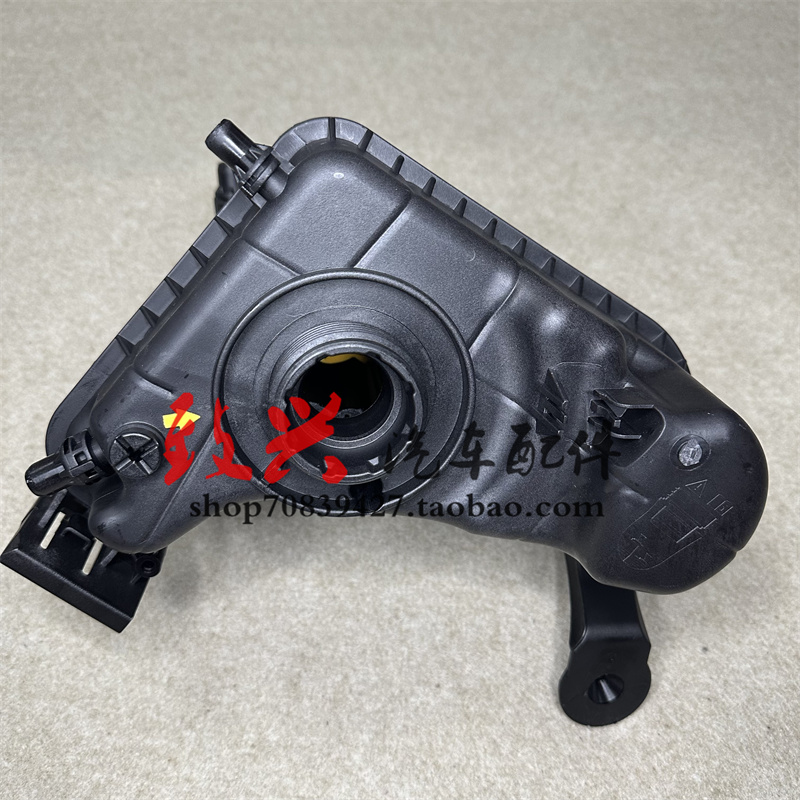 适用宝马3系F30F34F35水箱320 330回水壶340i冷却液防冻液副水壶