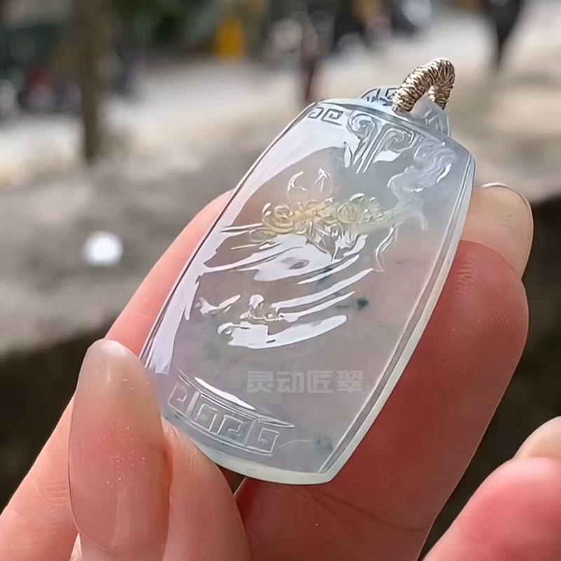十里贵香冰种飘花金黄桂花仿古无事牌翡翠挂件x东方美学国风吊坠