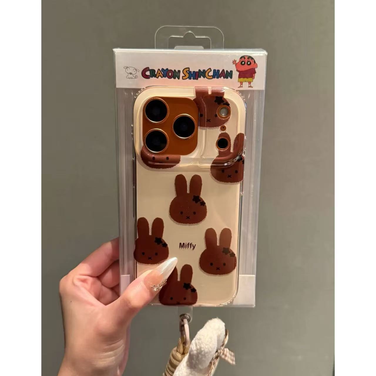 2025黄底满屏黑皮米菲兔小脑袋适用iPhone17promax苹果16手机壳15