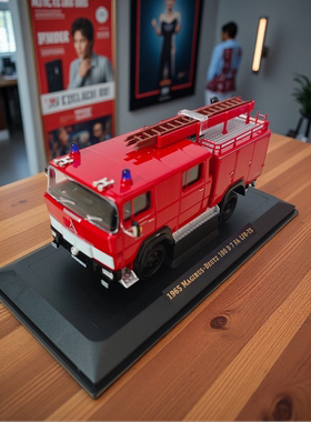 1/43马基鲁斯道依茨1965Magirus-Deutz 100D7FA LF8-TS消防车模型