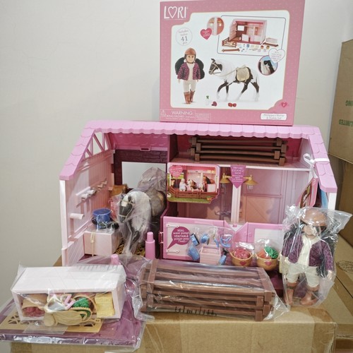 偶季马厩模型带灯过家家玩具