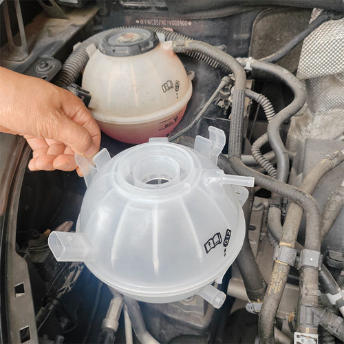 大众防冻液壶冷却液补偿罐