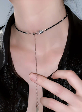 黑色锆石项链2026新款甜酷风极细锁骨链可抽拉轻奢小众颈链choker