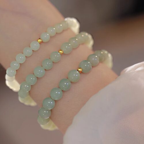 仿和田玉手链女款冰晴水散珠玉石手串简约气质手饰2026新款高级感