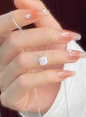 925纯银方糖闪钻项链女款2025新款爆款轻奢小众高级感锁骨链吊坠