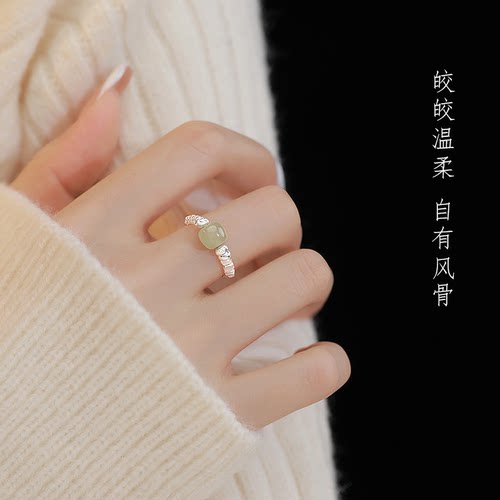仿和田玉碎银子戒指女小众设计轻奢高级感指环2026新款珍珠食指戒