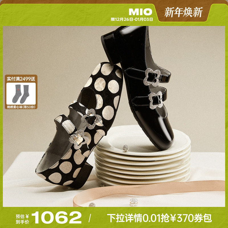 MIO米奥2026春季新款圆头粗跟甜美风多字式扣带花朵饰扣玛丽珍鞋