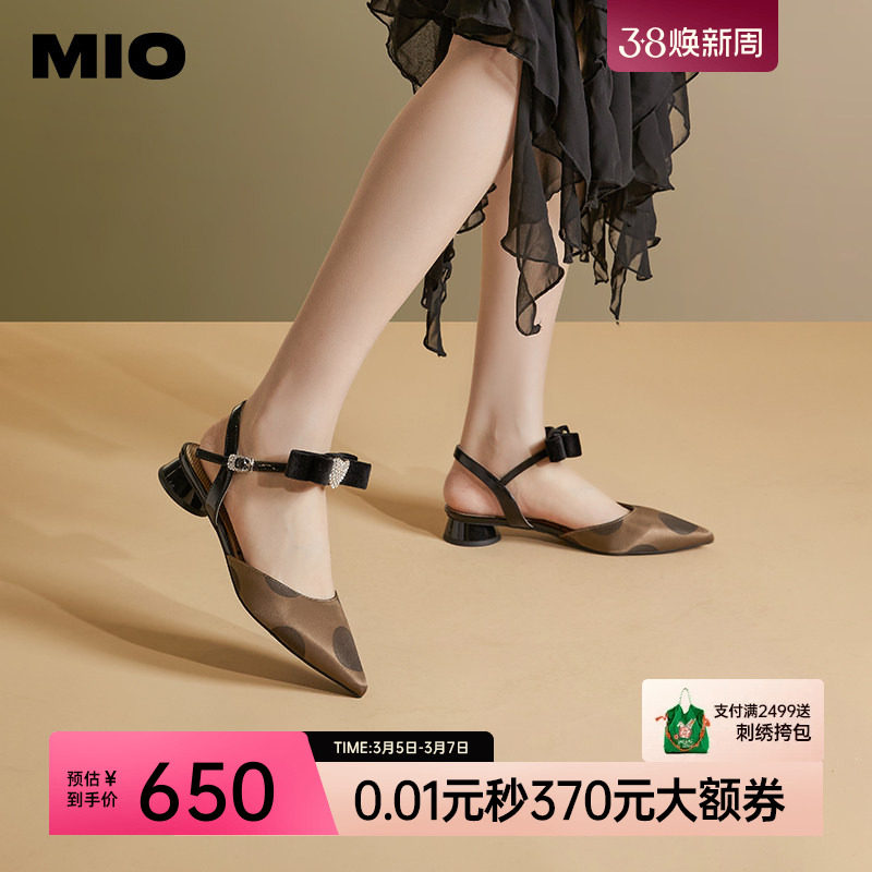 MIO米奥夏季尖头低圆跟凉鞋闪钻爱心蝴蝶结通勤时装凉鞋女