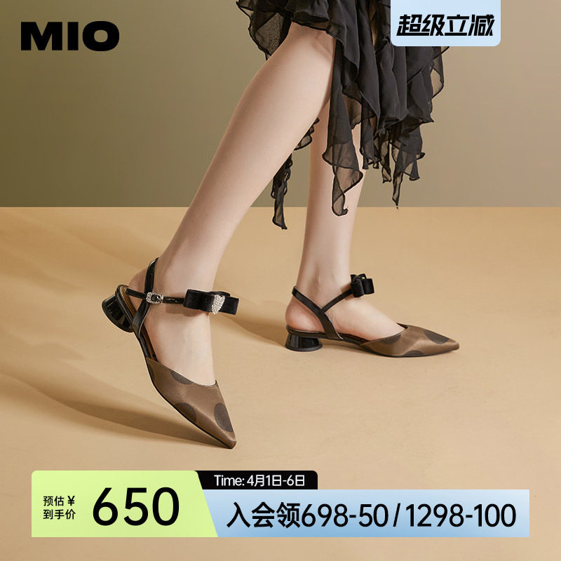 MIO米奥夏季尖头低圆跟凉鞋闪钻爱心蝴蝶结通勤时装凉鞋女