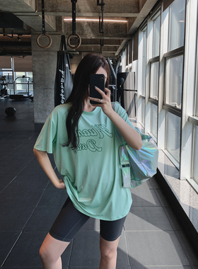 显瘦宽松大码胖mm女健身服瑜伽服上衣速干跑步长款字母运动T恤衫
