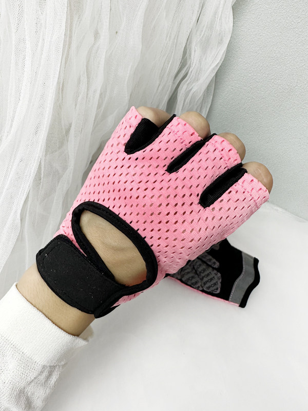 남녀공용 피트니스 장갑 통기성이 좋은 얇은 반손가락 스핀바이크 요가 장비 트레이닝 미끄럼 방지 누에고치 방지 스포츠 라이딩