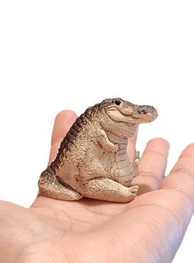 跨境独立站新品胖乎乎小鳄鱼园林摆件家居餐桌装饰树脂工艺品礼物