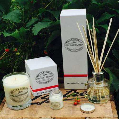 Tiptree英式黑莓苹果藤条香薰