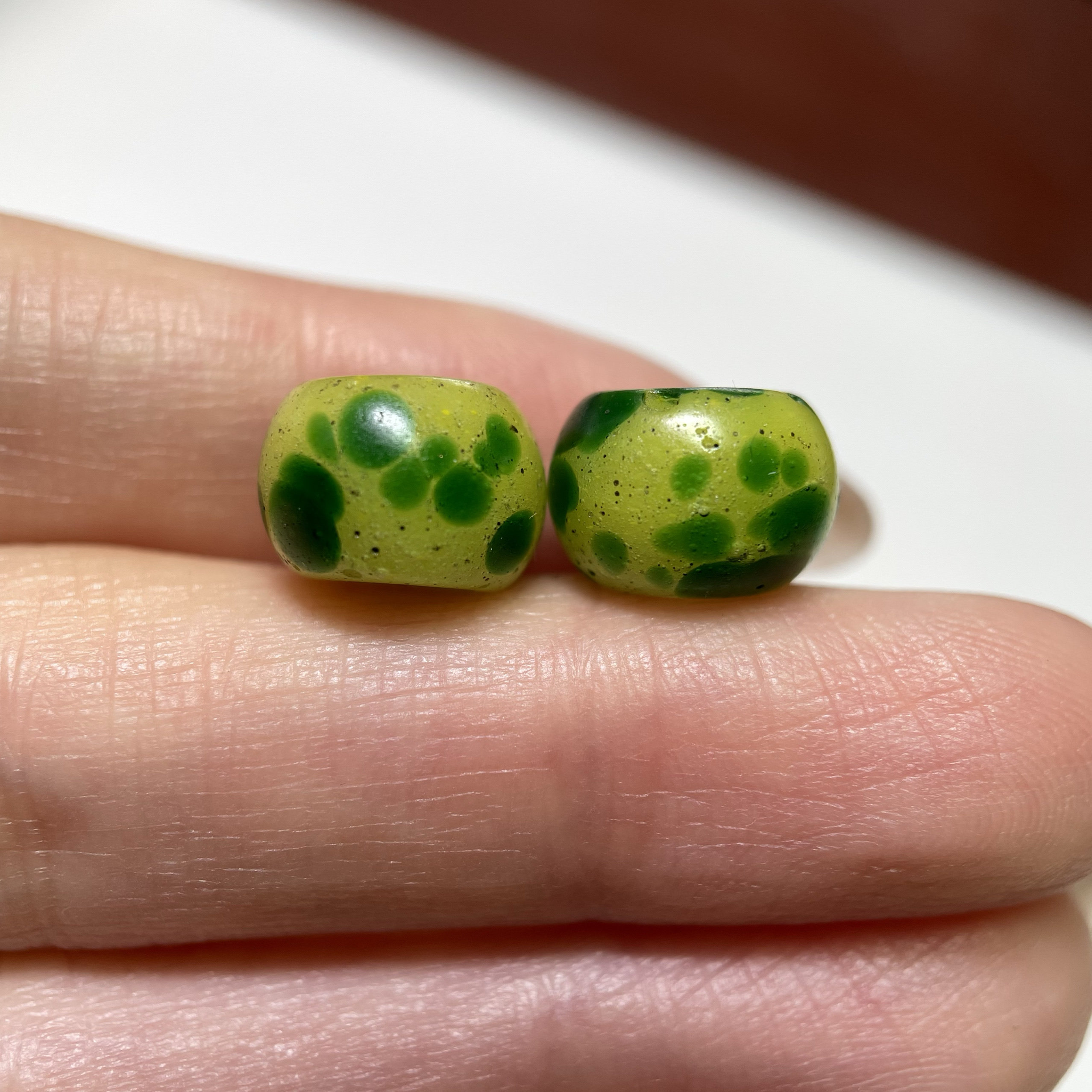 清代百年老点彩绿琉璃珠一对11mm念珠手串星月紫檀diy配珠腰珠458