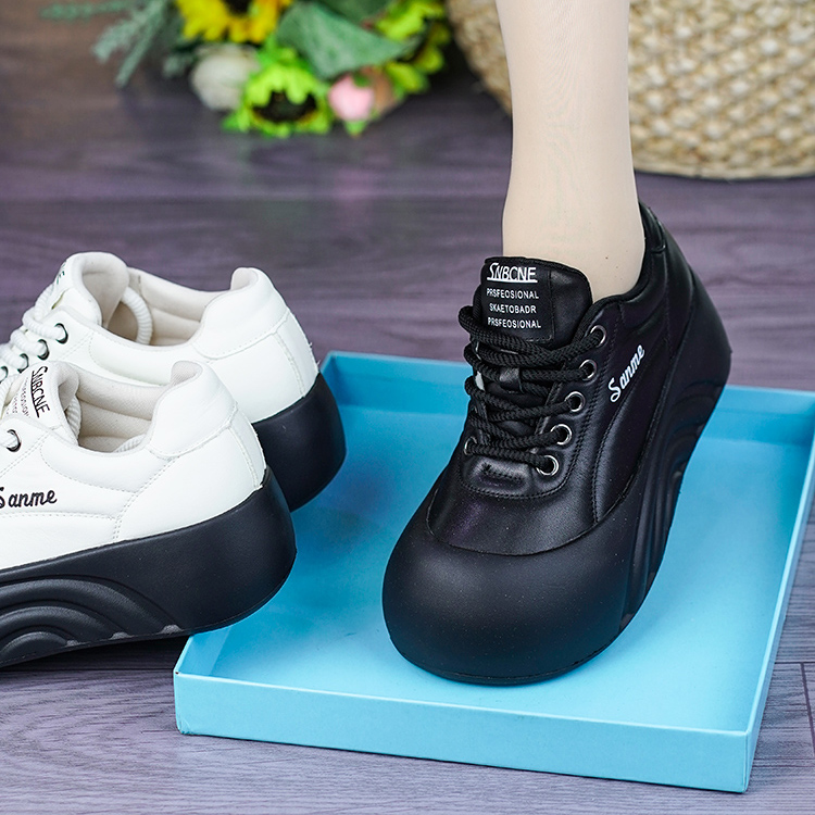 真皮松糕厚底轻便舒适休闲面包鞋