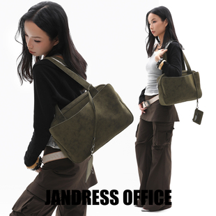 袋鼠包大号 苔藓绿 波士顿包枕头方包单肩腋下包 原创 简着25AW