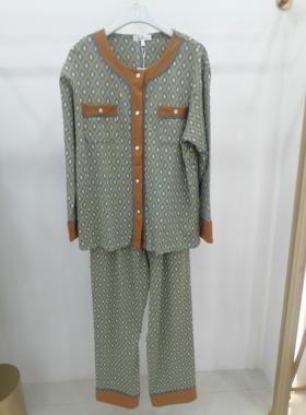 亲亲吾衣秋冬女款纯棉磨毛圆领开衫长袖家居服睡衣515078